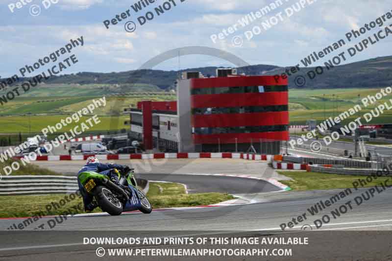 cadwell no limits trackday;cadwell park;cadwell park photographs;cadwell trackday photographs;enduro digital images;event digital images;eventdigitalimages;navarra;no limits trackdays;peter wileman photography;racing digital images;trackday digital images;trackday photos